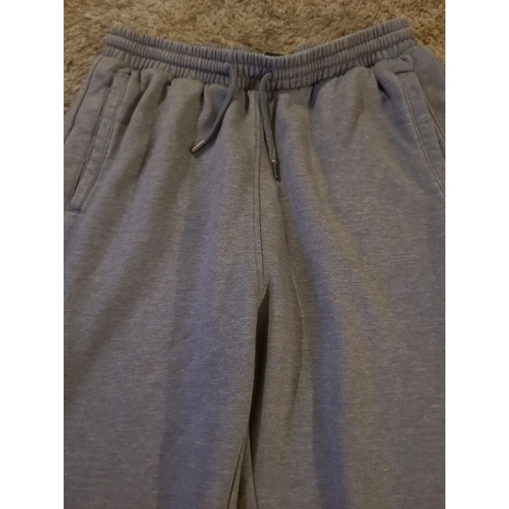 North Face Sweat Pants/Joggers Men's Medium Grey with White Logo